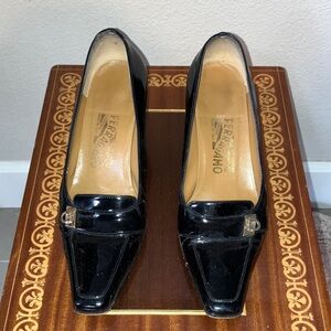 Salvatore Ferragamo  BUCKLE  Shoeblack patent size 5 D